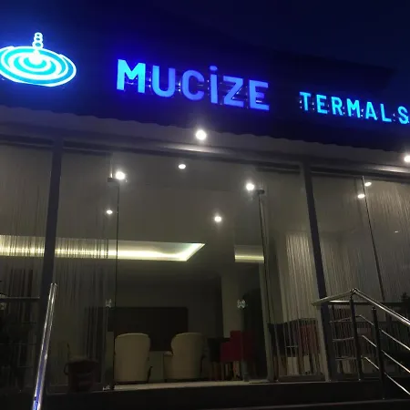 Mucize Termal ホテル